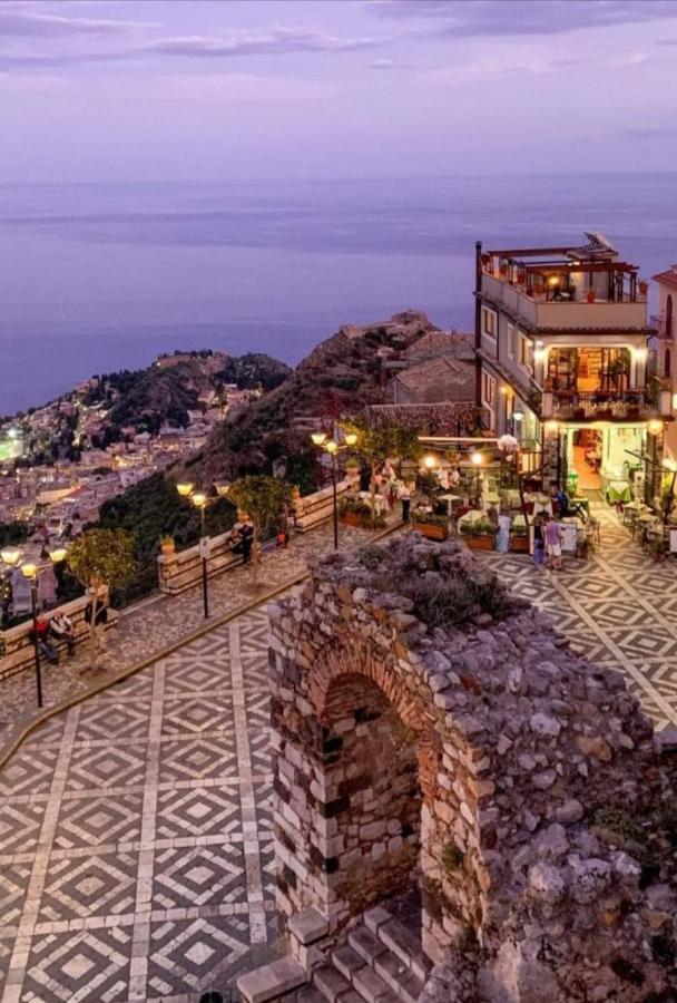Sebastian House Casa Vacanze Giardini Naxos Exteriér fotografie