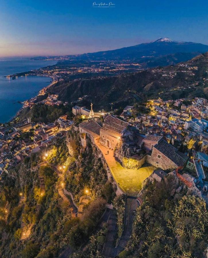 Sebastian House Casa Vacanze Giardini Naxos Exteriér fotografie